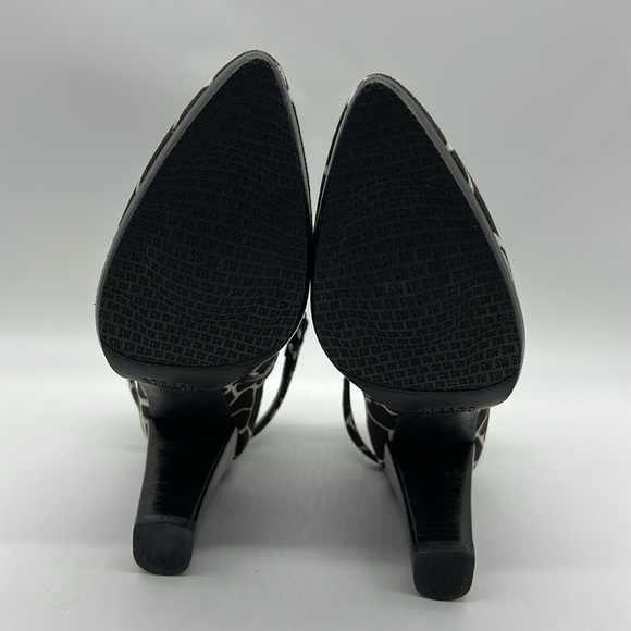 2168- Stuart Weitzman Giraffe Print Ankle Boots – Size 7 – Gently Worn - Picture 7 of 12